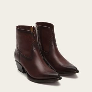 Beautiful Frye Bordeaux Booties